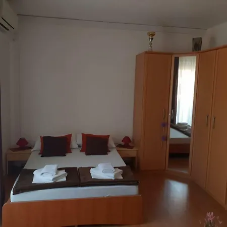Ana Tudor Apartments Hvar Town Exterior photo