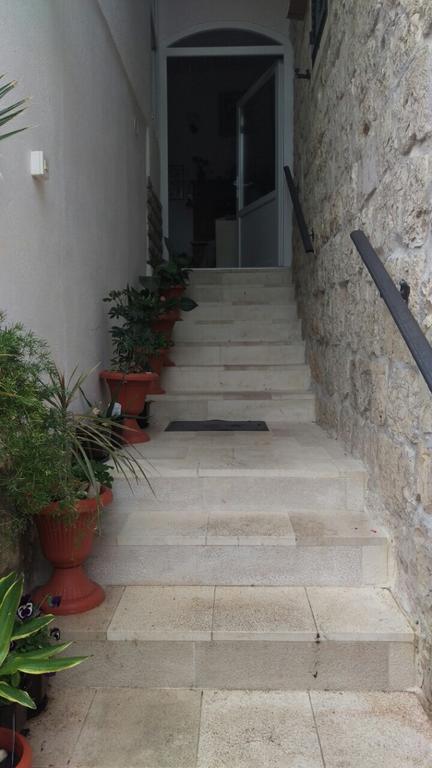 Ana Tudor Hvar Town